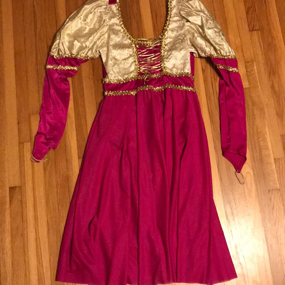 Medieval costume
